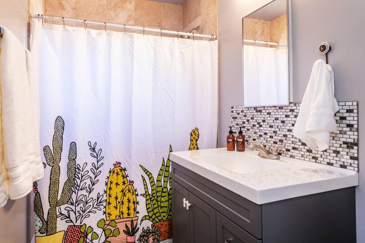 Made In The Shade - Central, Hot Tub, Ac, Sleeps 8 Villa Joshua Tree Exterior photo